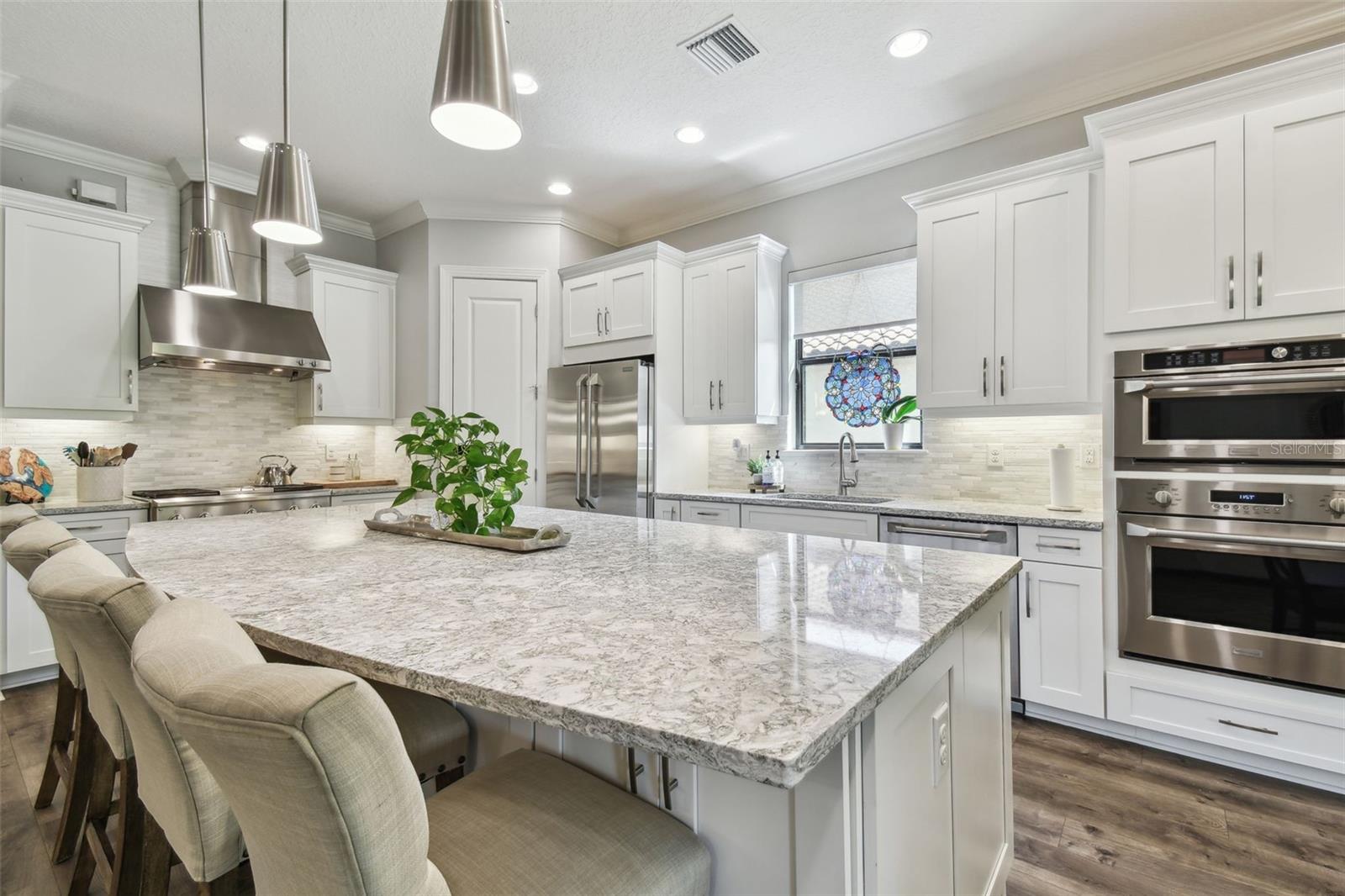 8725 SORANO VILLA DR, TAMPA, FL, 33647