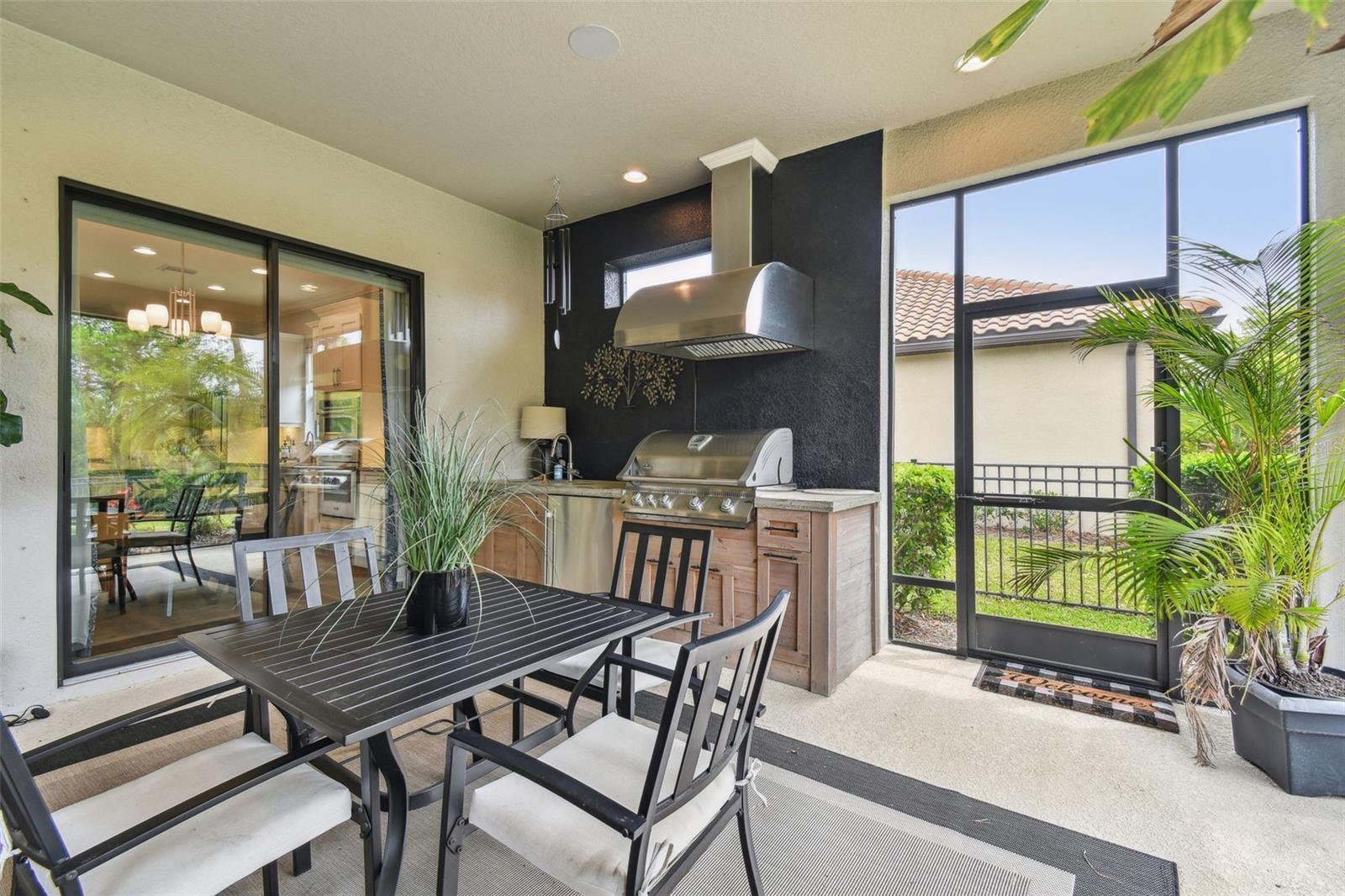 8725 SORANO VILLA DR, TAMPA, FL, 33647