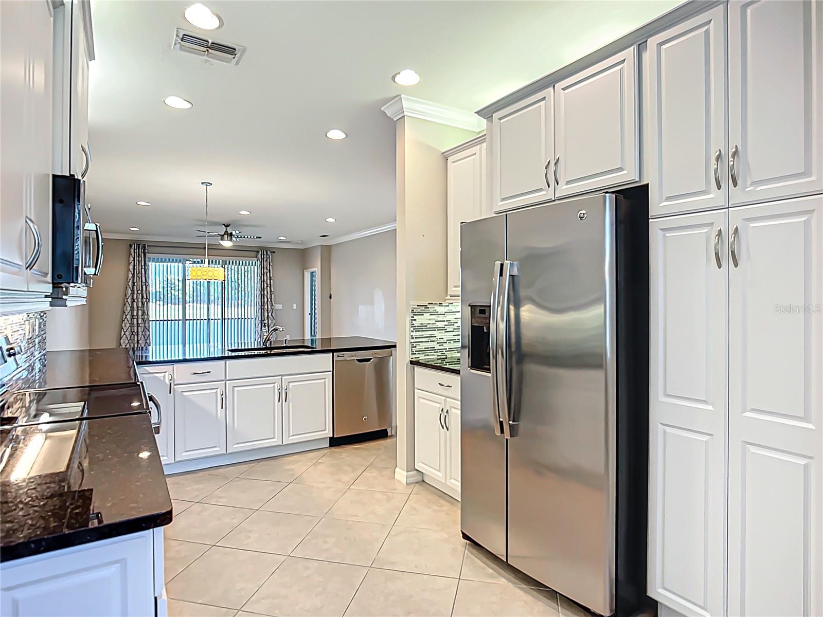 15646 AURORA LAKE CIR, WIMAUMA, FL, 33598