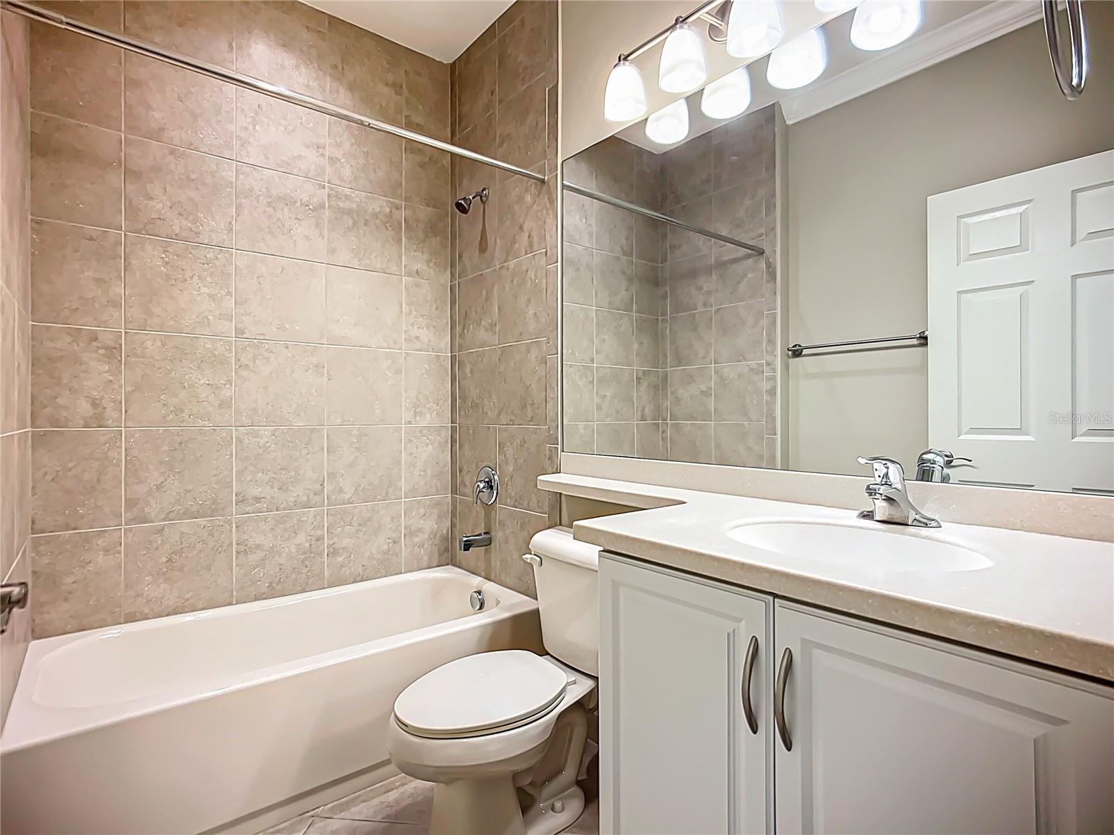 15646 AURORA LAKE CIR, WIMAUMA, FL, 33598