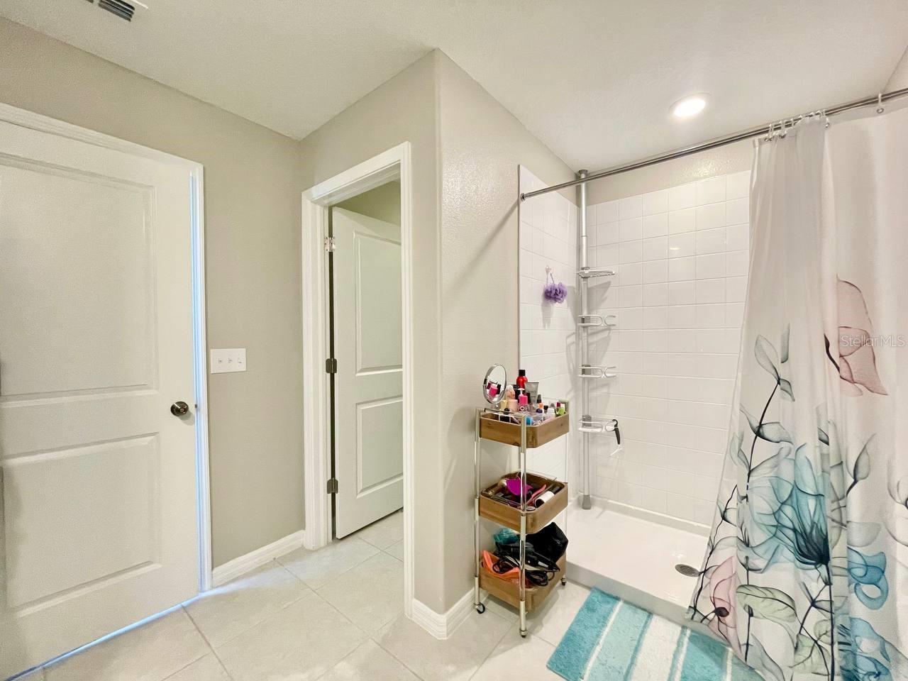 4901 WILD SENNA BLVD, TAMPA, FL, 33619