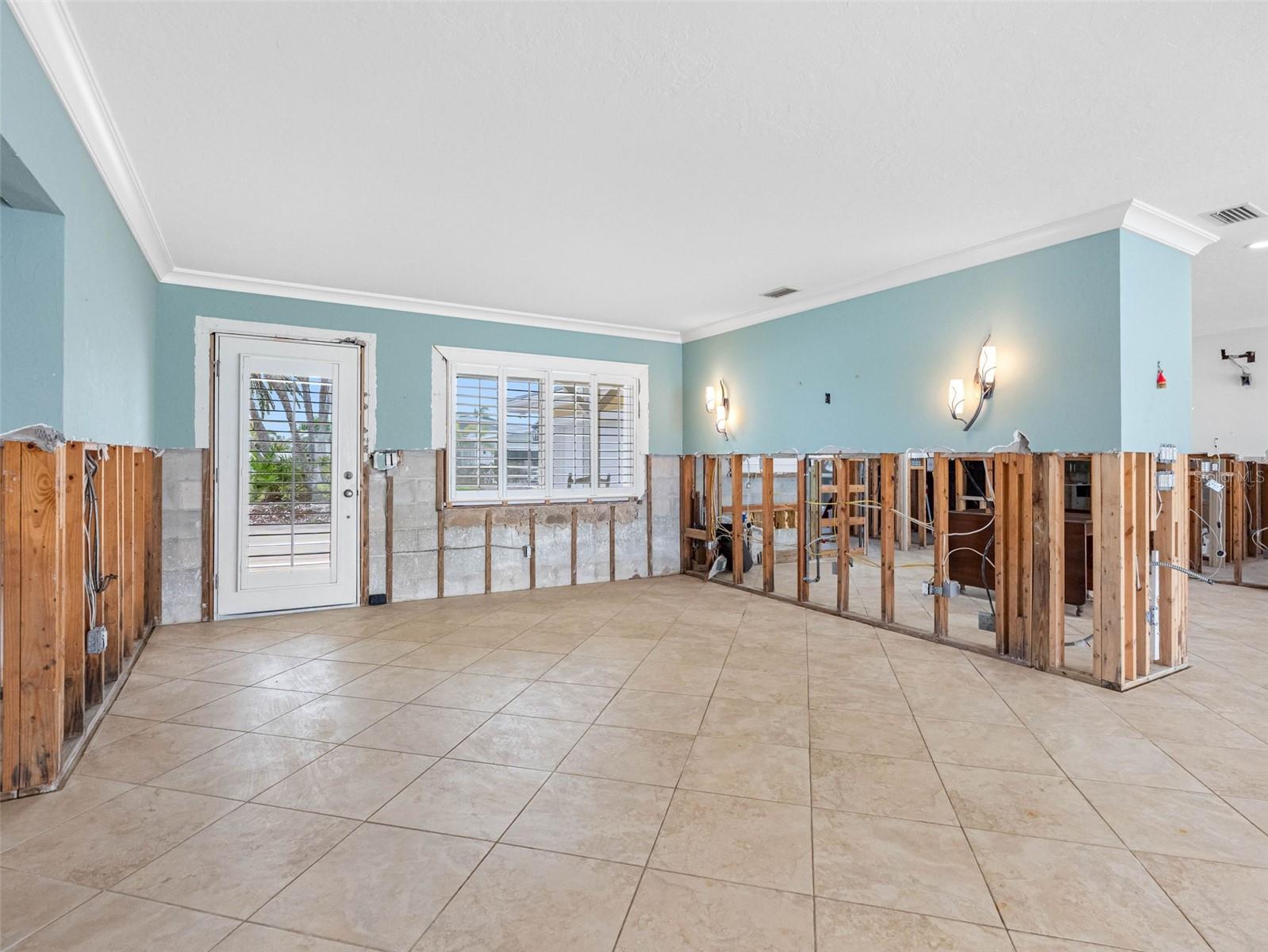 512 173RD AVE E, NORTH REDINGTON BEACH, FL, 33708