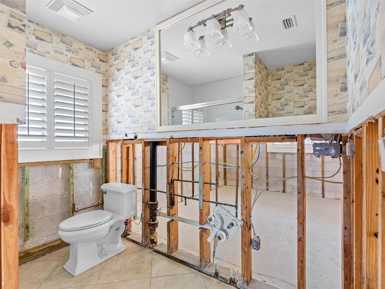 512 173RD AVE E, NORTH REDINGTON BEACH, FL, 33708