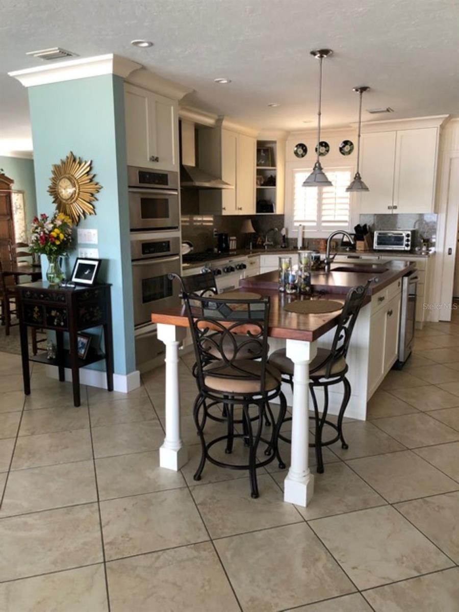 512 173RD AVE E, NORTH REDINGTON BEACH, FL, 33708