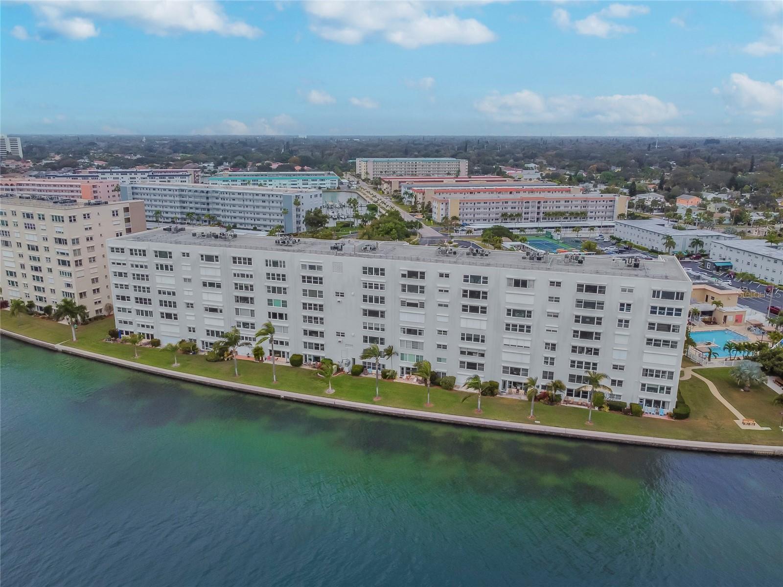 5900 SHORE BLVD S #707, GULFPORT, FL, 33707