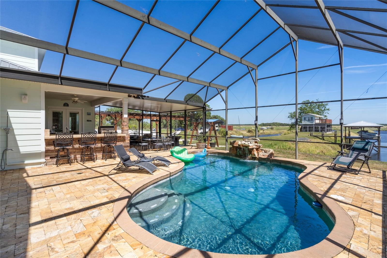 4240 LAKE HARNEY CIR, GENEVA, FL, 32732