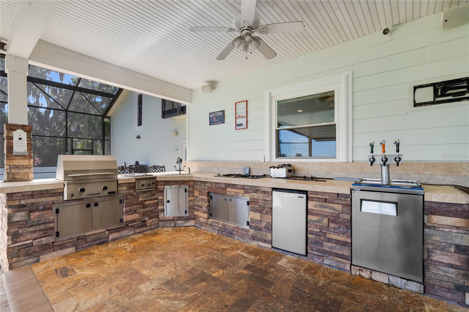 4240 LAKE HARNEY CIR, GENEVA, FL, 32732