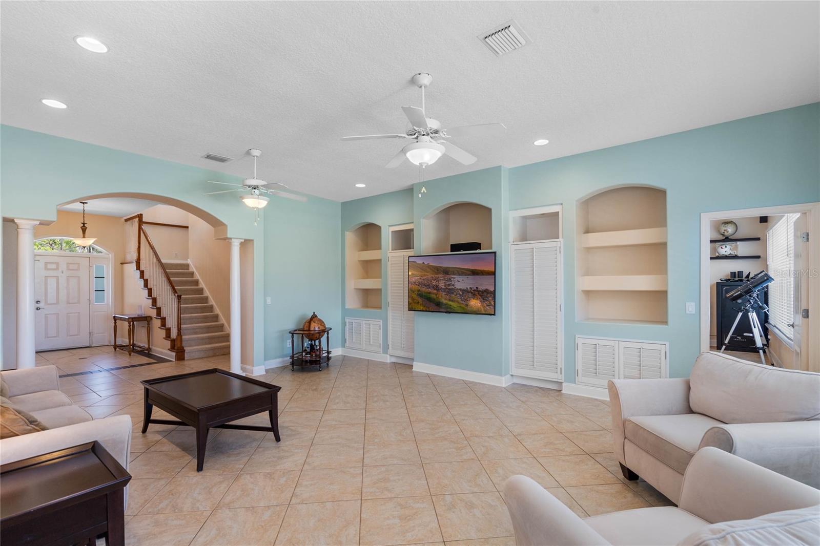 4240 LAKE HARNEY CIR, GENEVA, FL, 32732