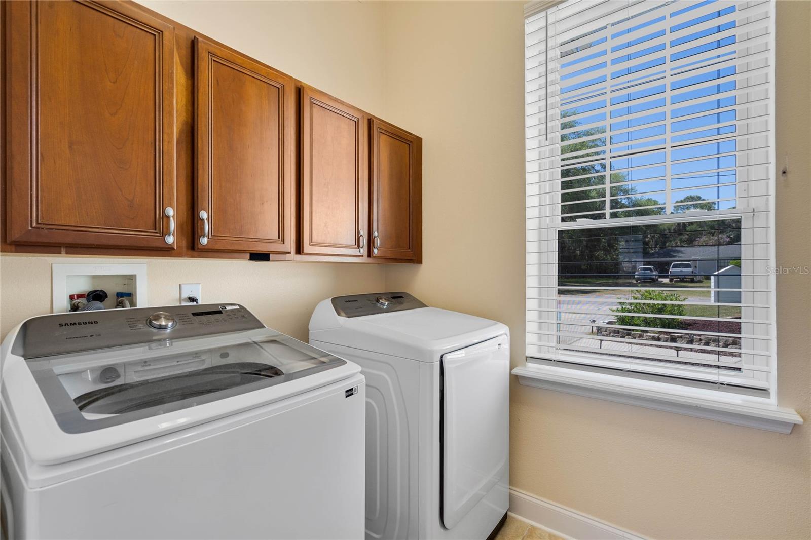 4240 LAKE HARNEY CIR, GENEVA, FL, 32732