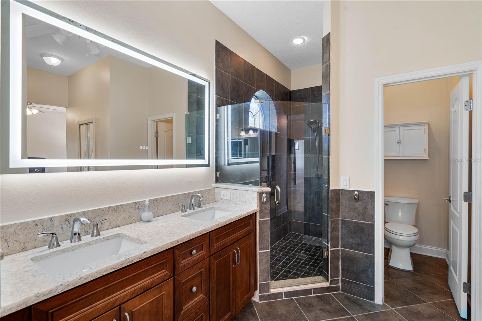 4240 LAKE HARNEY CIR, GENEVA, FL, 32732