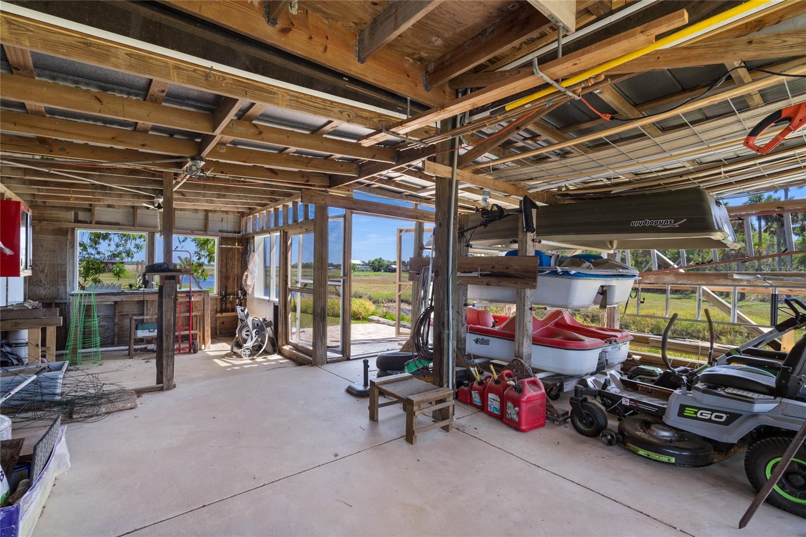 4240 LAKE HARNEY CIR, GENEVA, FL, 32732