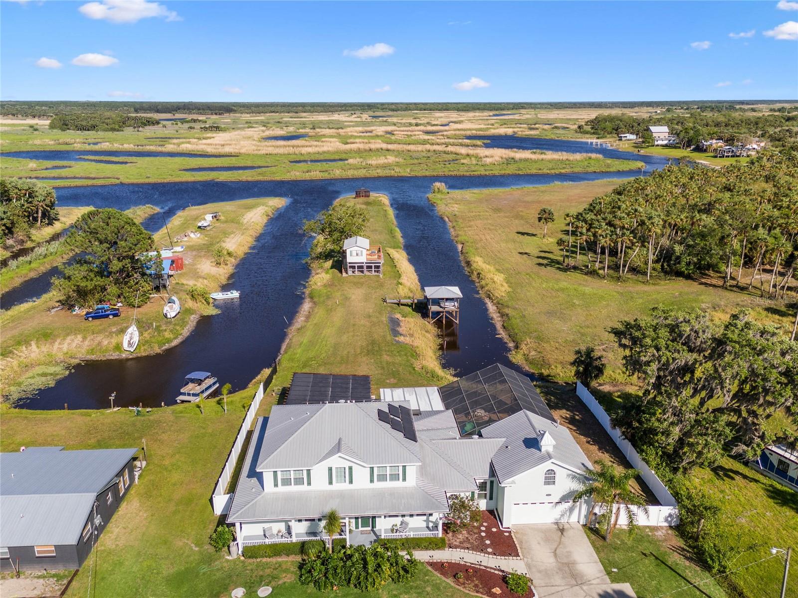 4240 LAKE HARNEY CIR, GENEVA, FL, 32732