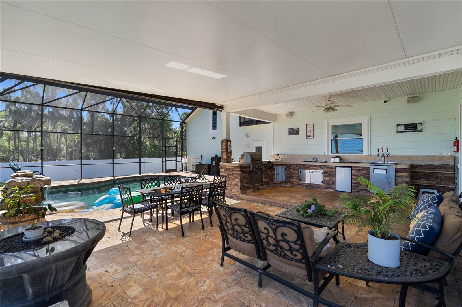 4240 LAKE HARNEY CIR, GENEVA, FL, 32732