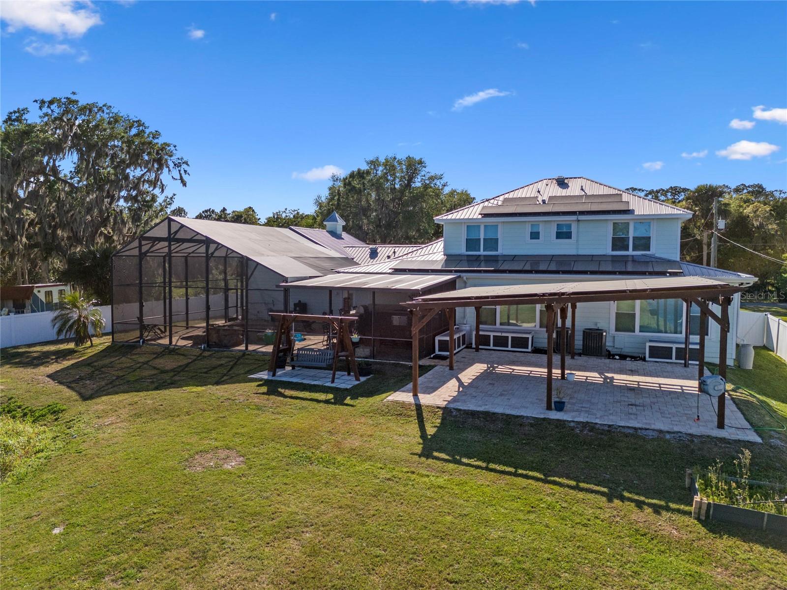 4240 LAKE HARNEY CIR, GENEVA, FL, 32732