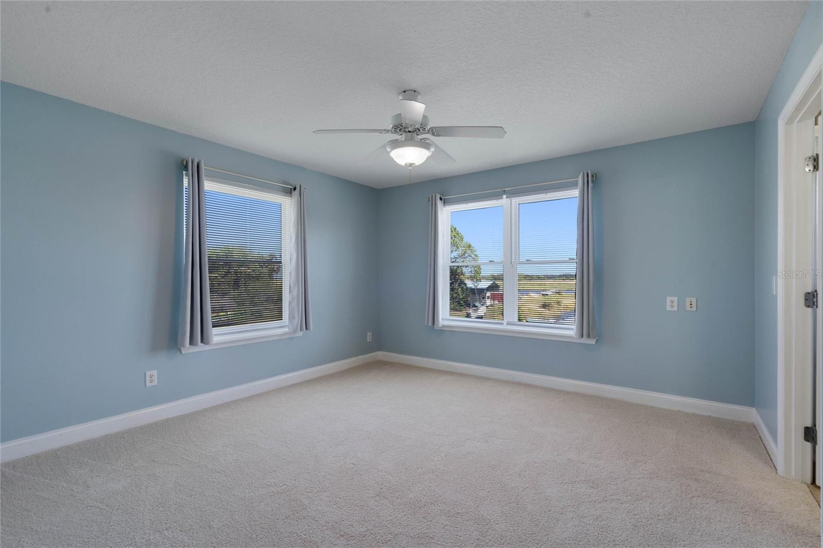 4240 LAKE HARNEY CIR, GENEVA, FL, 32732