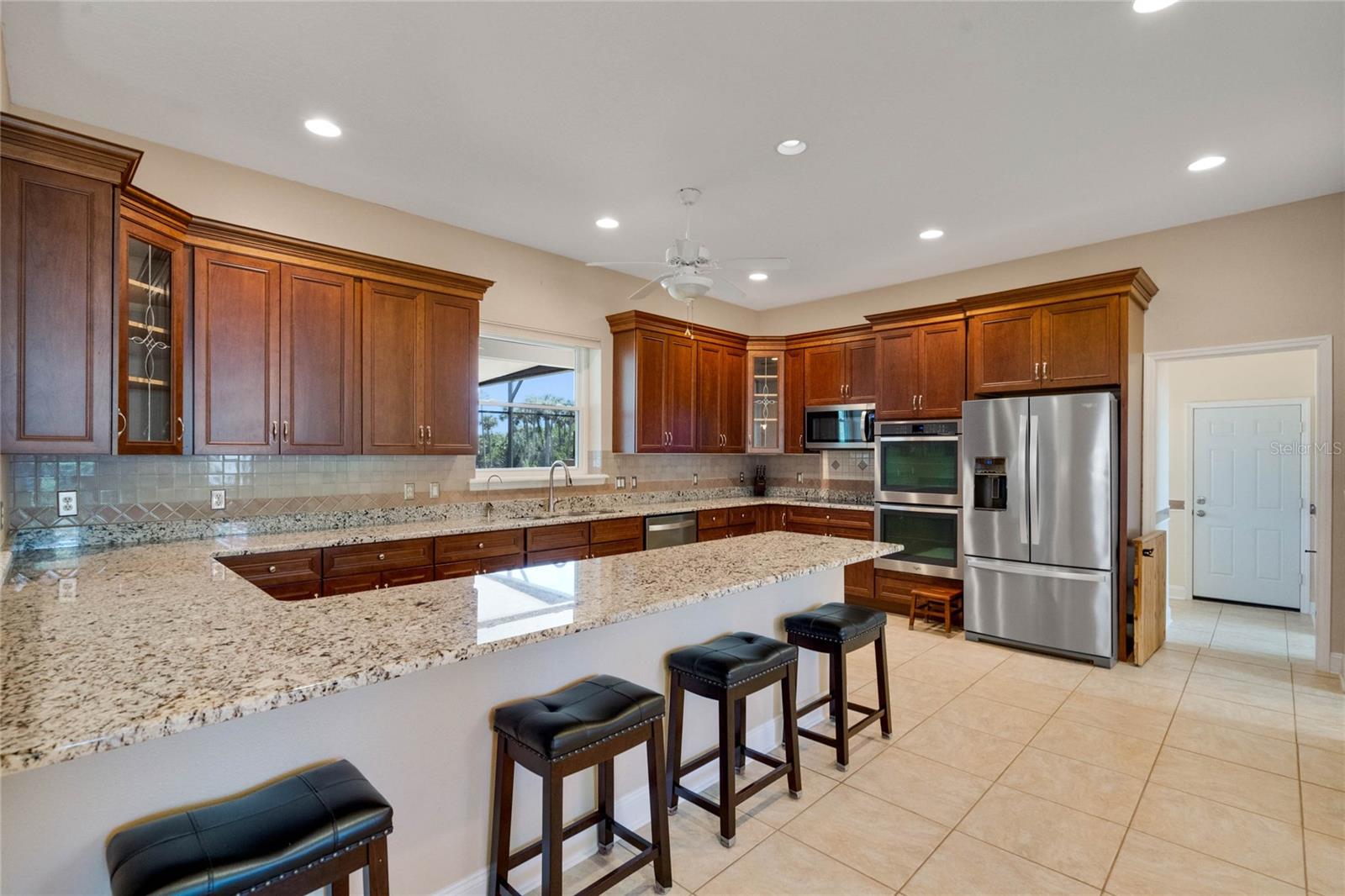 4240 LAKE HARNEY CIR, GENEVA, FL, 32732