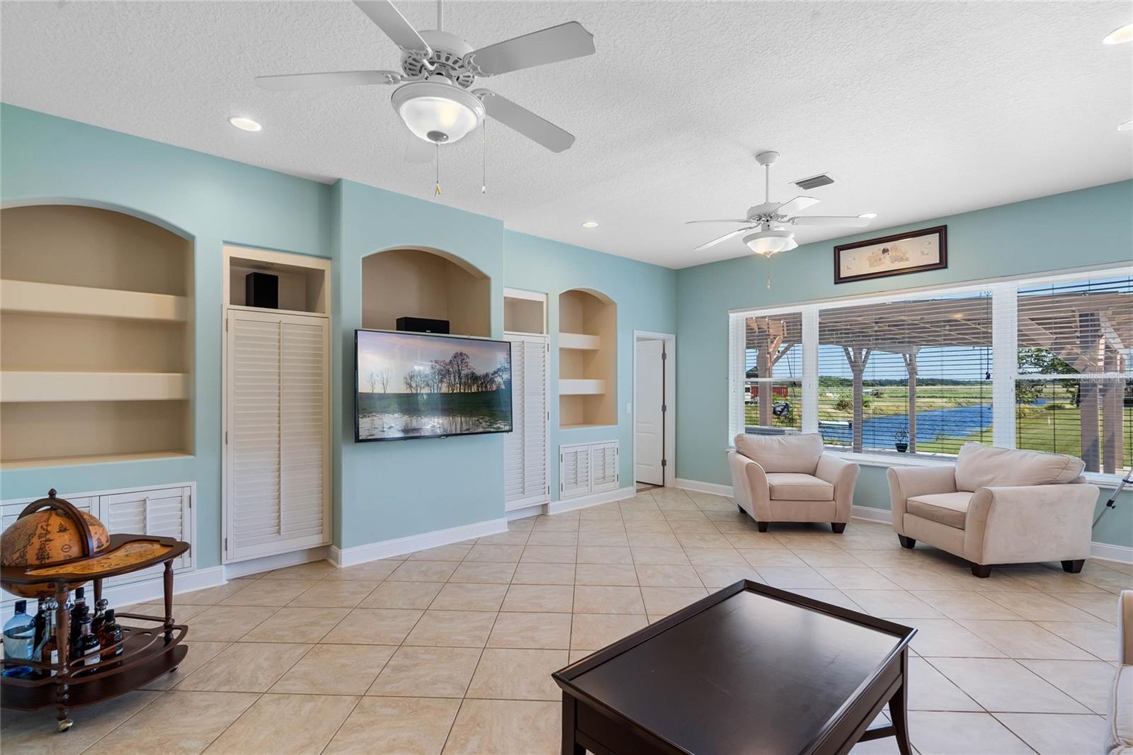 4240 LAKE HARNEY CIR, GENEVA, FL, 32732