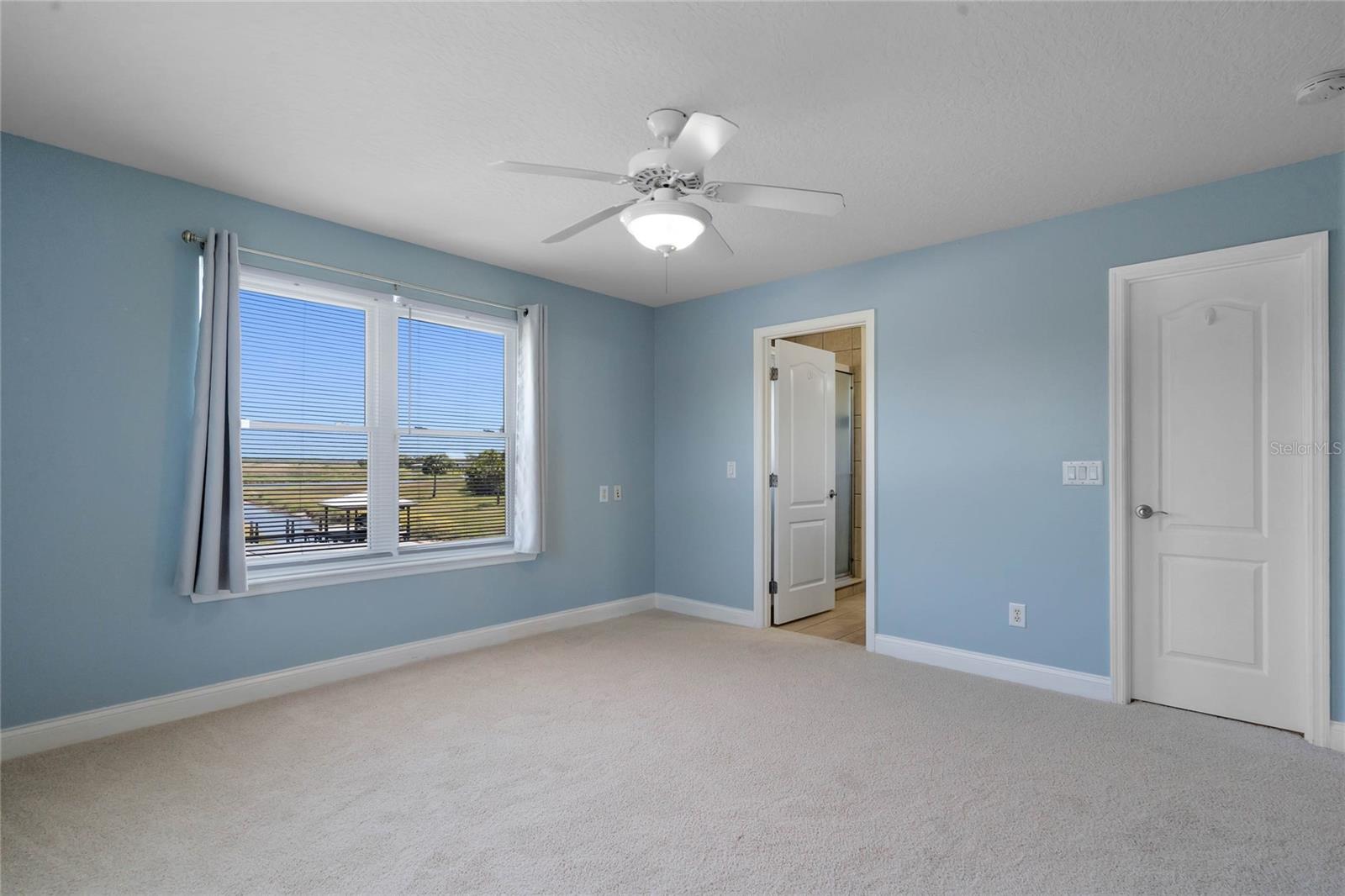 4240 LAKE HARNEY CIR, GENEVA, FL, 32732