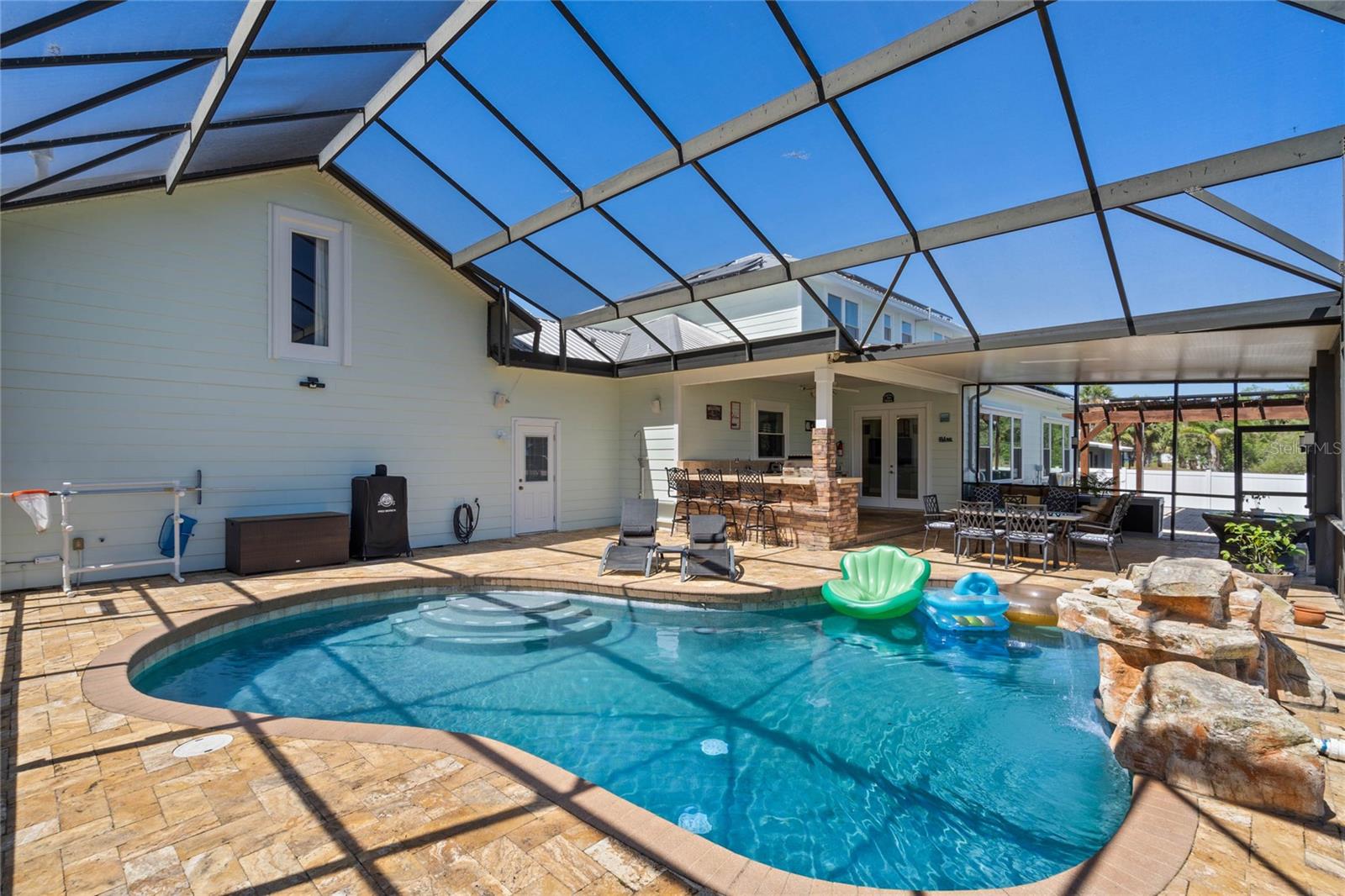 4240 LAKE HARNEY CIR, GENEVA, FL, 32732