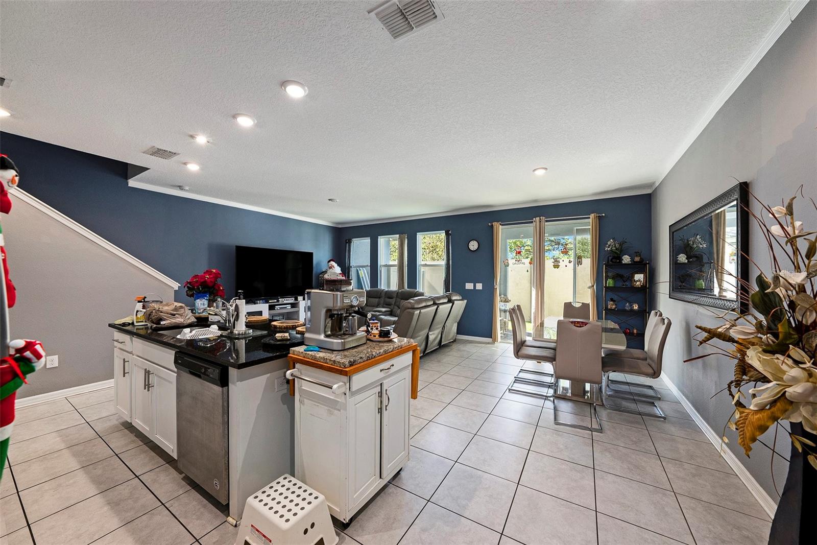 1110 ROSE BLOSSOM CT, TAMPA, FL, 33613