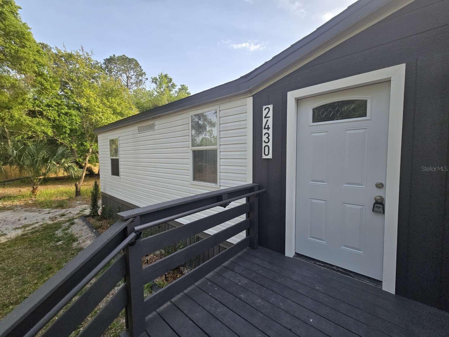 2430 WOODS TRL, LAKELAND, FL, 33809
