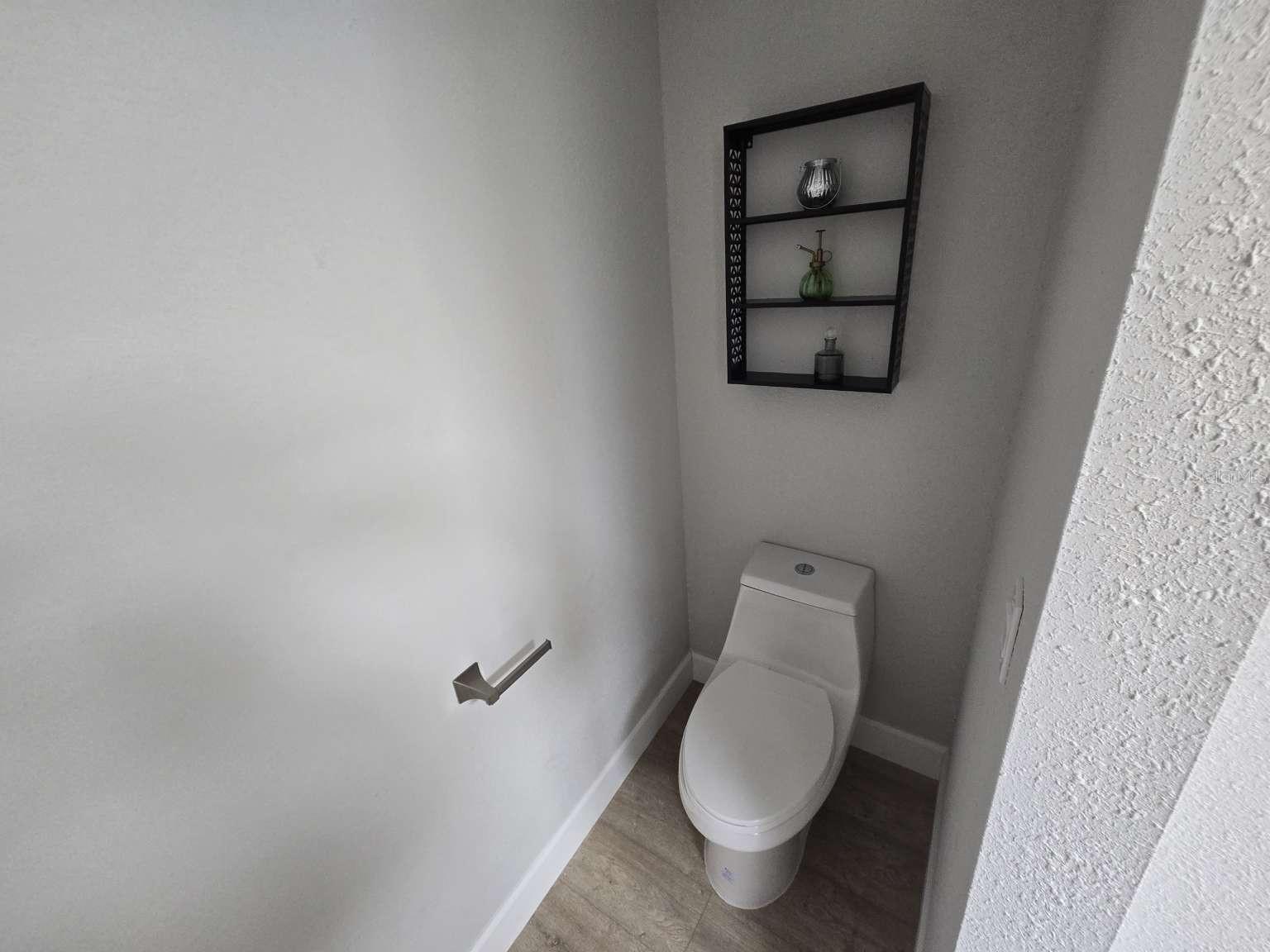 2430 WOODS TRL, LAKELAND, FL, 33809