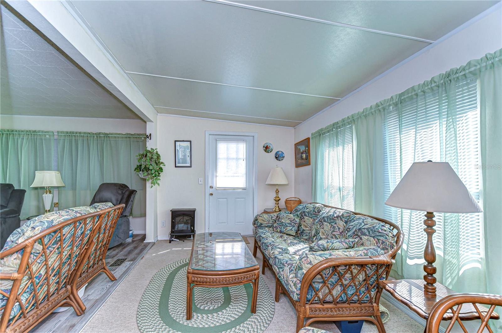 6025 RIDGEWOOD DR, ZEPHYRHILLS, FL, 33542