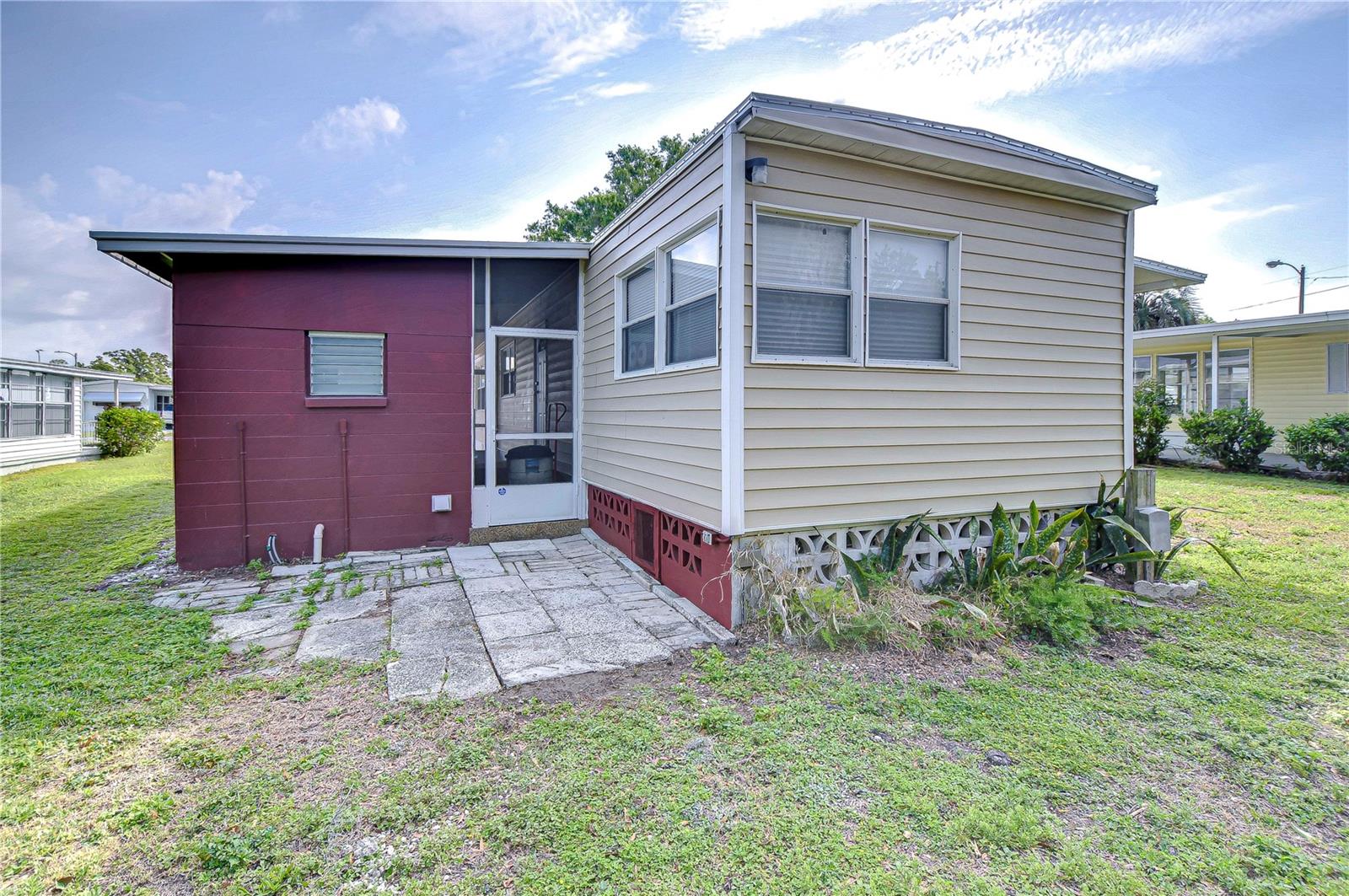 6025 RIDGEWOOD DR, ZEPHYRHILLS, FL, 33542