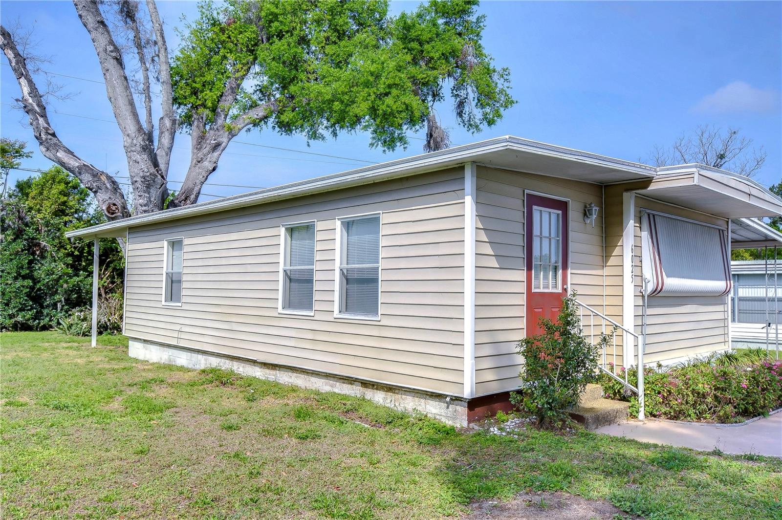 6025 RIDGEWOOD DR, ZEPHYRHILLS, FL, 33542