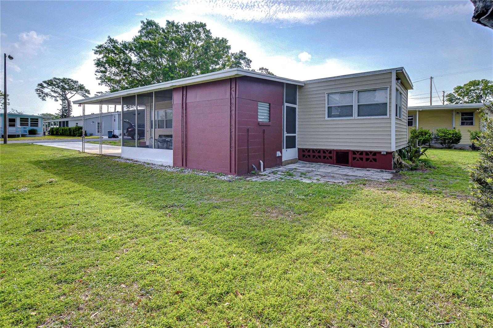 6025 RIDGEWOOD DR, ZEPHYRHILLS, FL, 33542