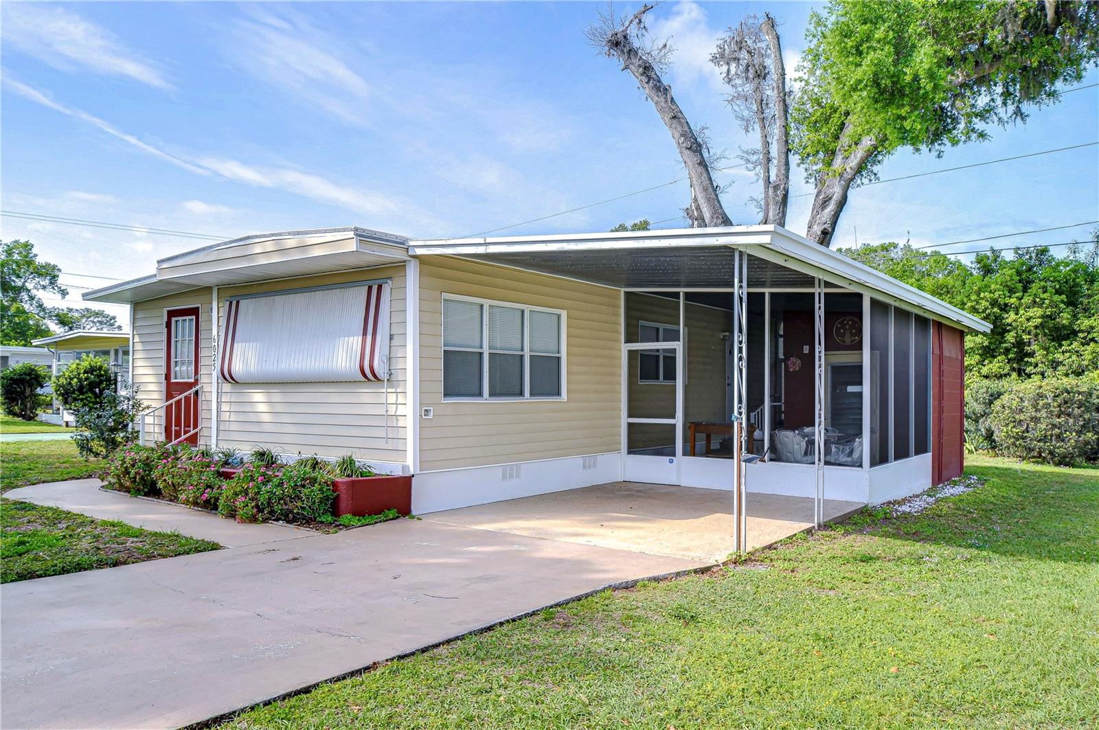 6025 RIDGEWOOD DR, ZEPHYRHILLS, FL, 33542
