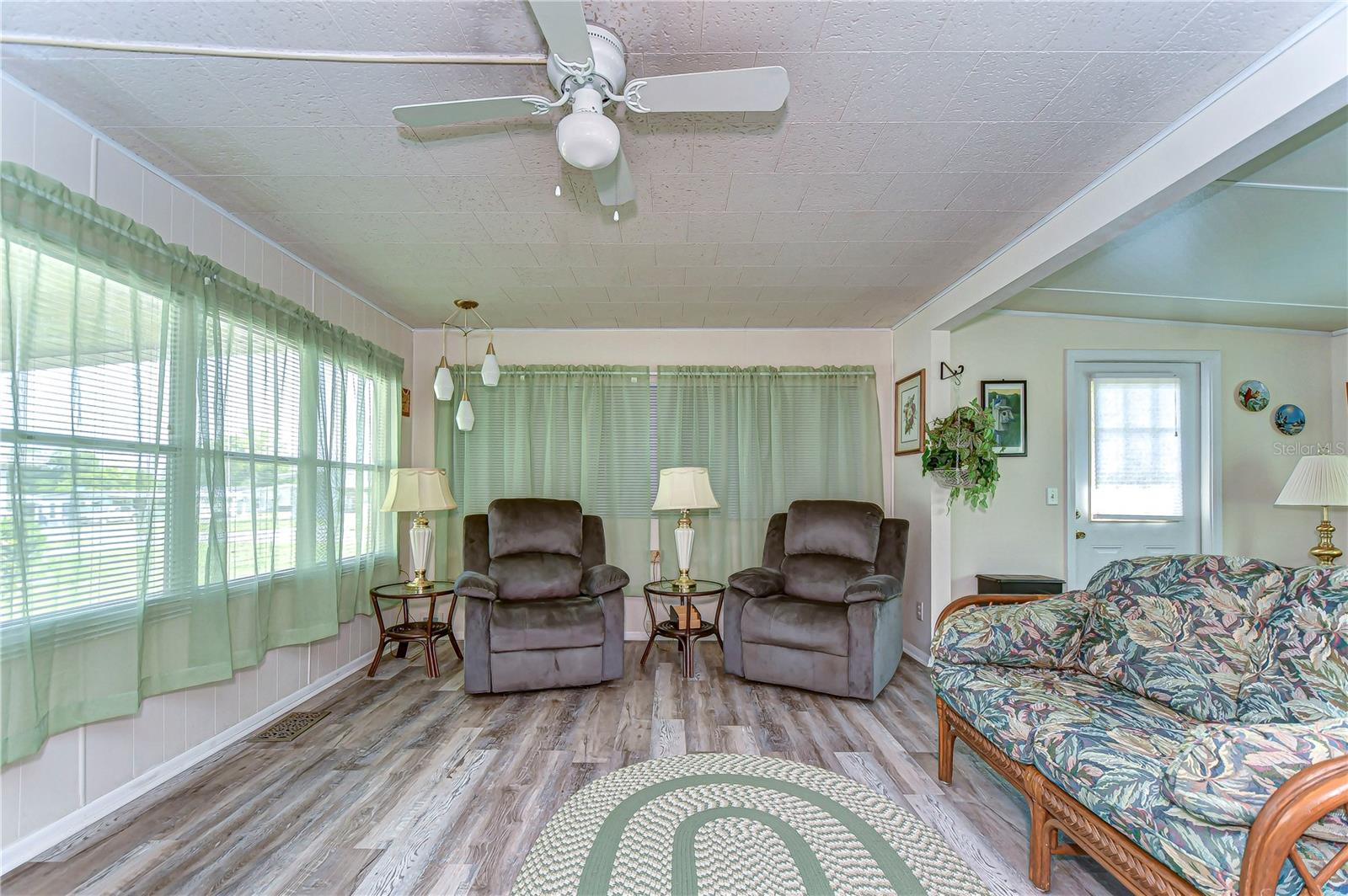 6025 RIDGEWOOD DR, ZEPHYRHILLS, FL, 33542