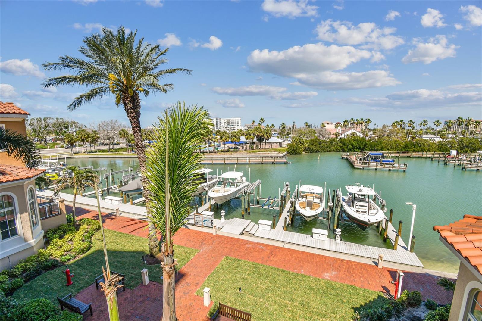 525 MANDALAY AVE #33, CLEARWATER BEACH, FL, 33767