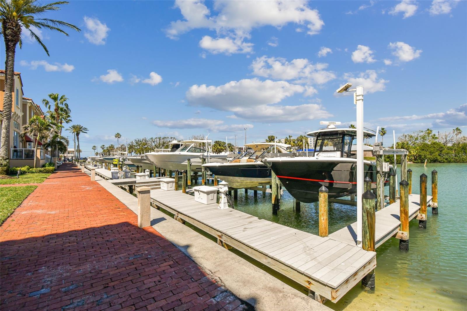 525 MANDALAY AVE #33, CLEARWATER BEACH, FL, 33767
