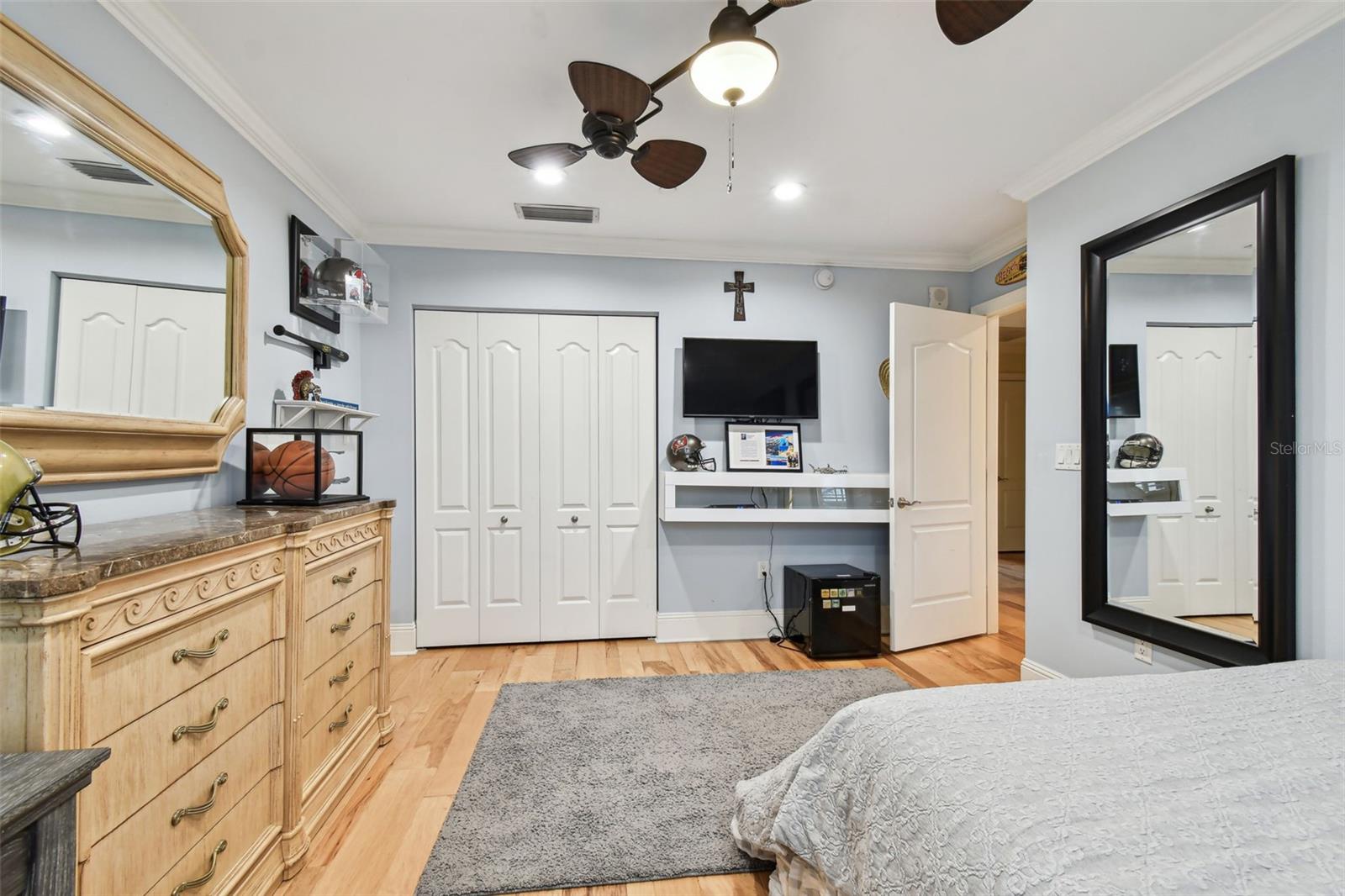 525 MANDALAY AVE #33, CLEARWATER BEACH, FL, 33767