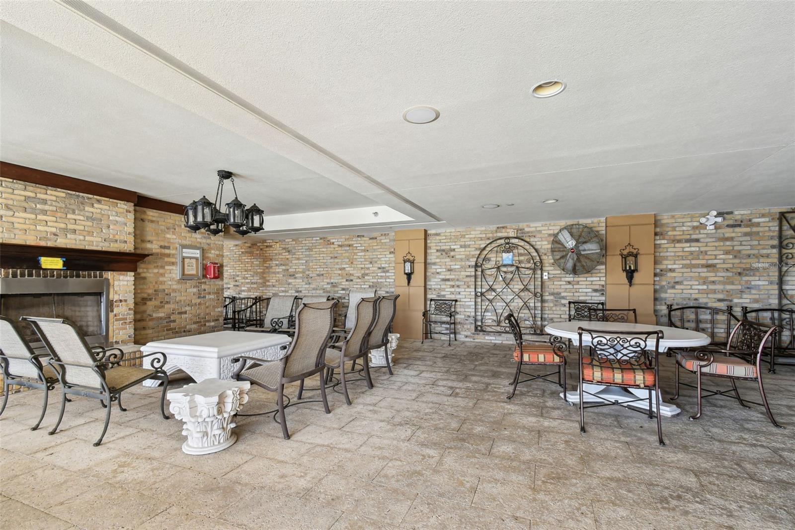 525 MANDALAY AVE #33, CLEARWATER BEACH, FL, 33767