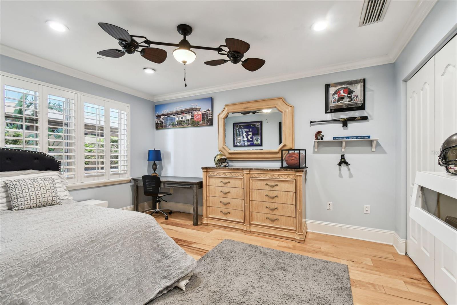 525 MANDALAY AVE #33, CLEARWATER BEACH, FL, 33767