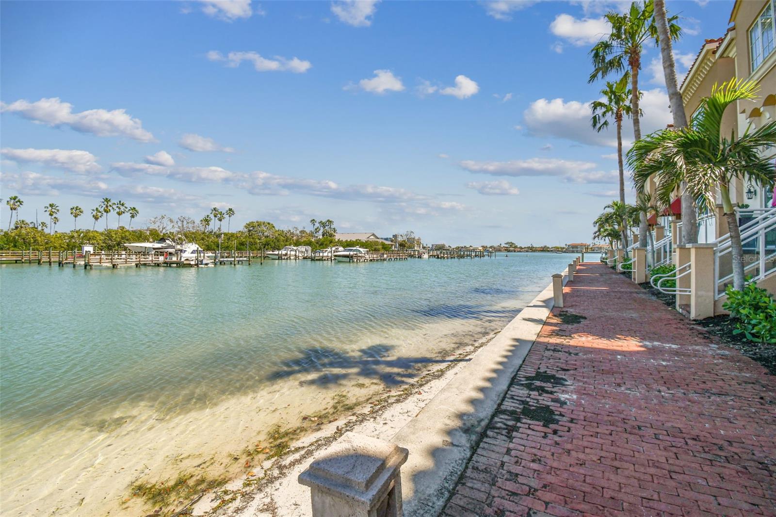 525 MANDALAY AVE #33, CLEARWATER BEACH, FL, 33767