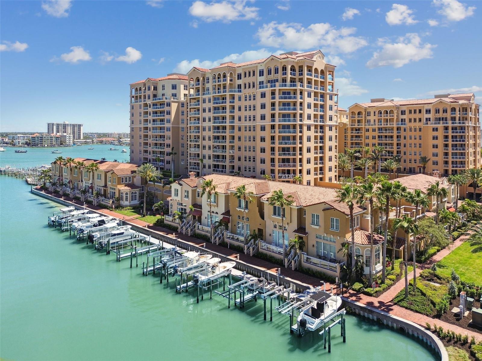525 MANDALAY AVE #33, CLEARWATER BEACH, FL, 33767