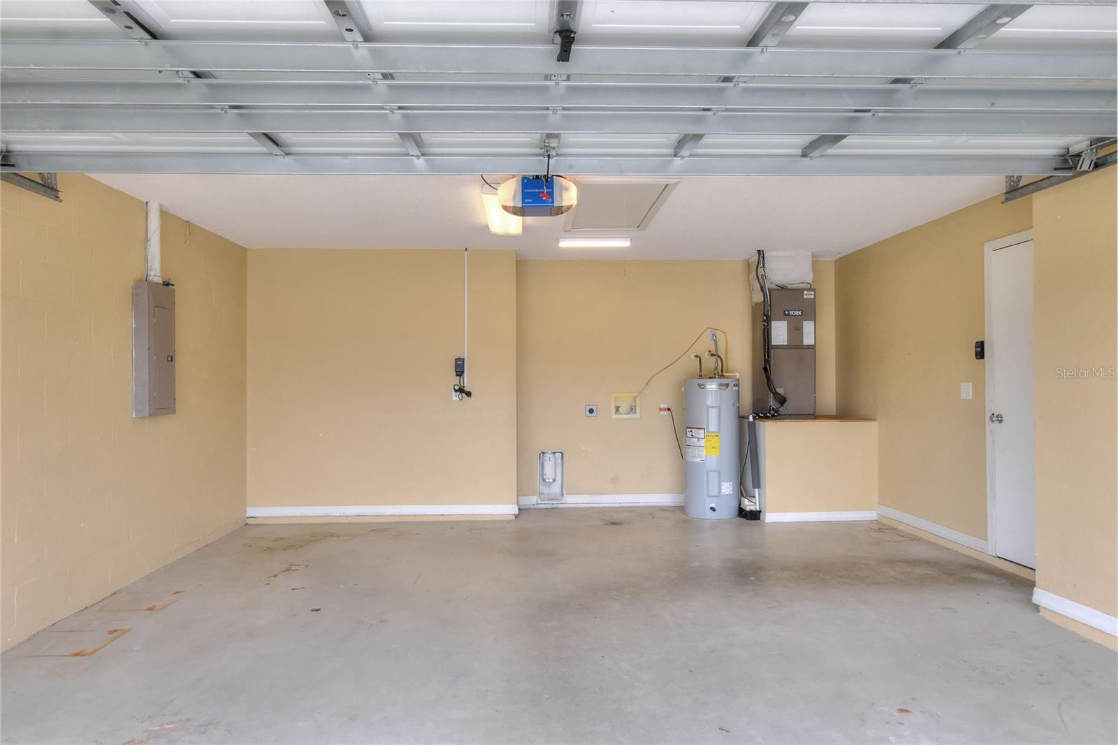 7968 CHARLESTON BLVD, LAKELAND, FL, 33810