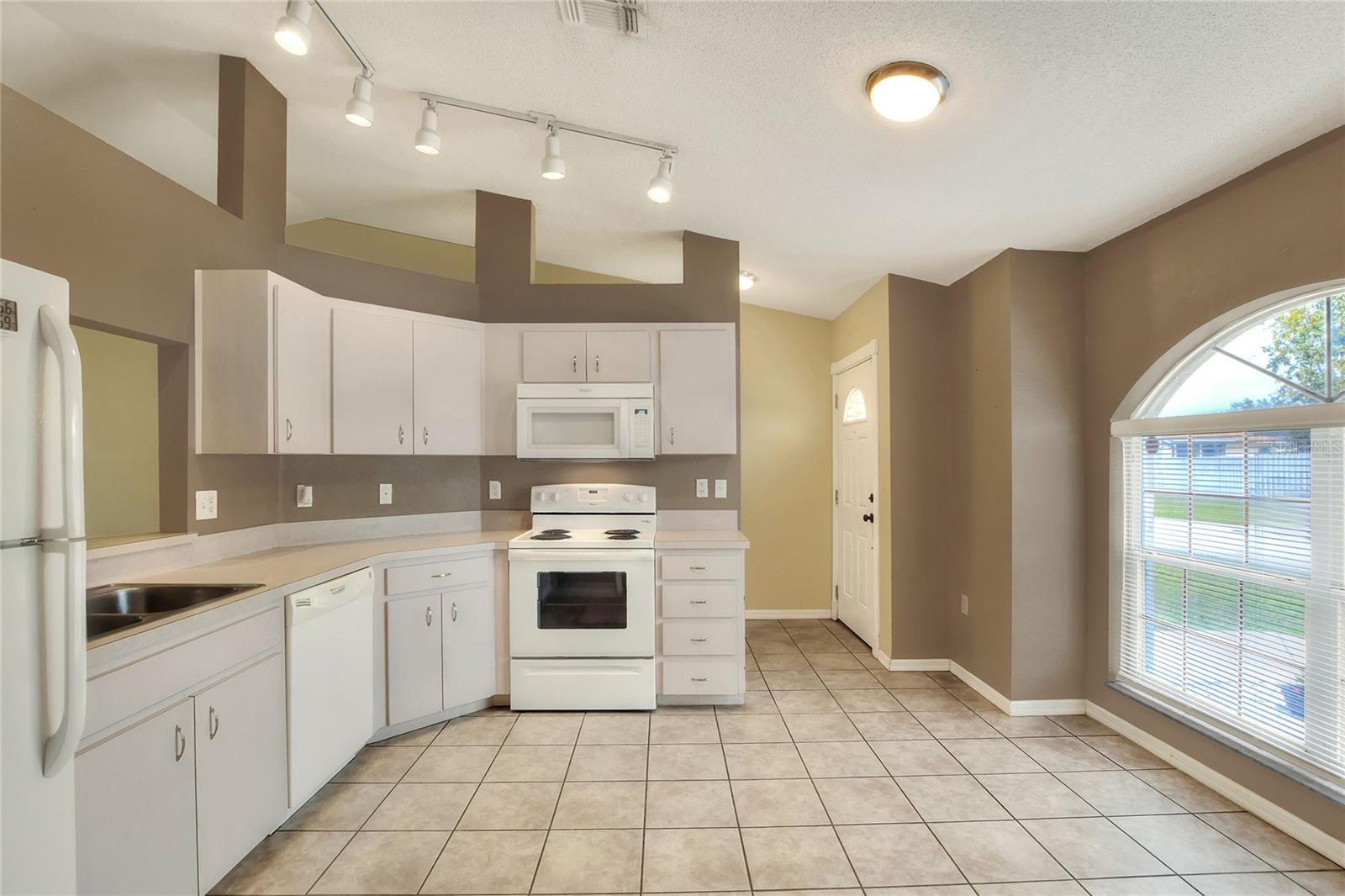 7968 CHARLESTON BLVD, LAKELAND, FL, 33810