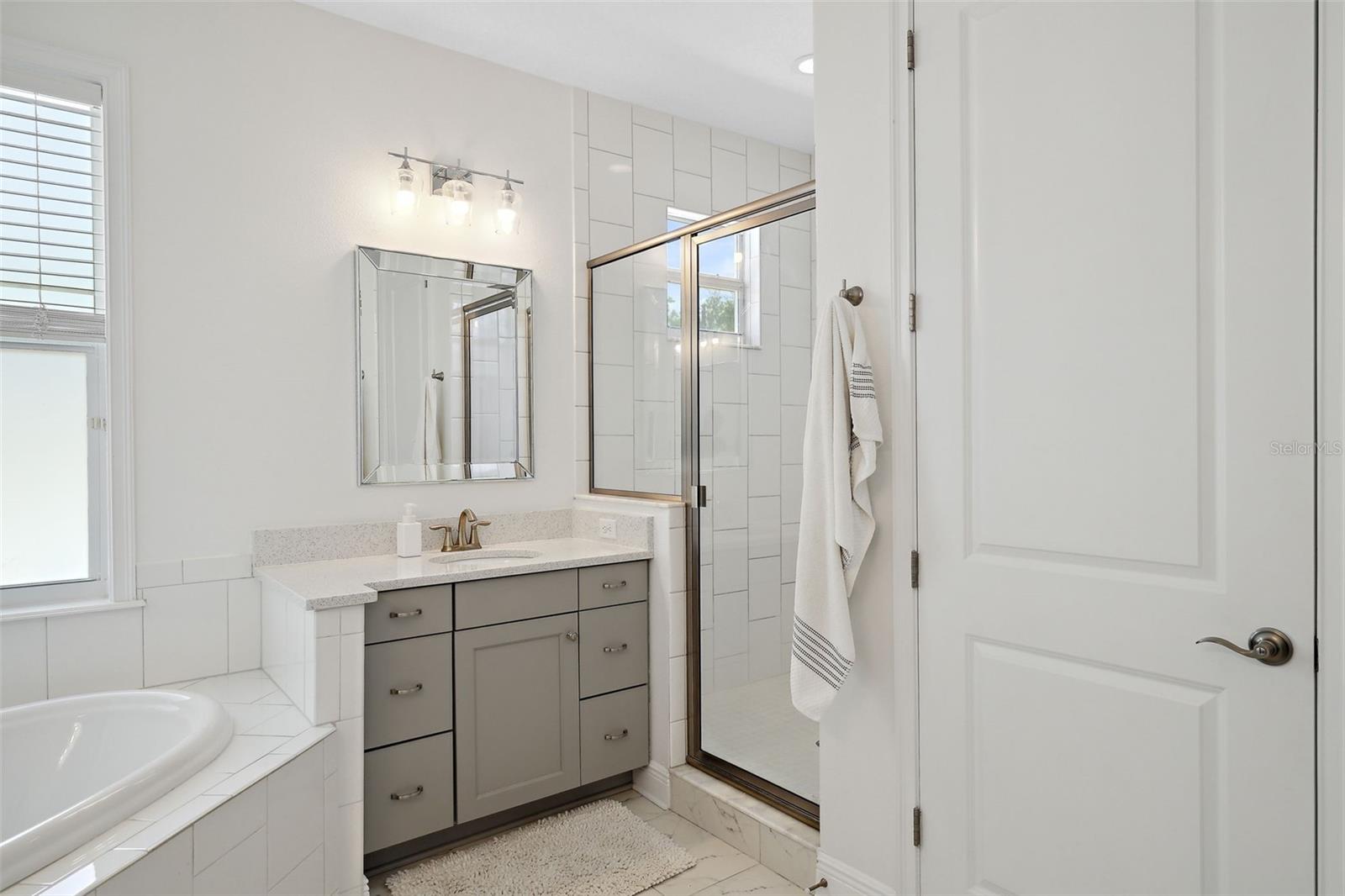 2904 W AVERILL AVE, TAMPA, FL, 33611