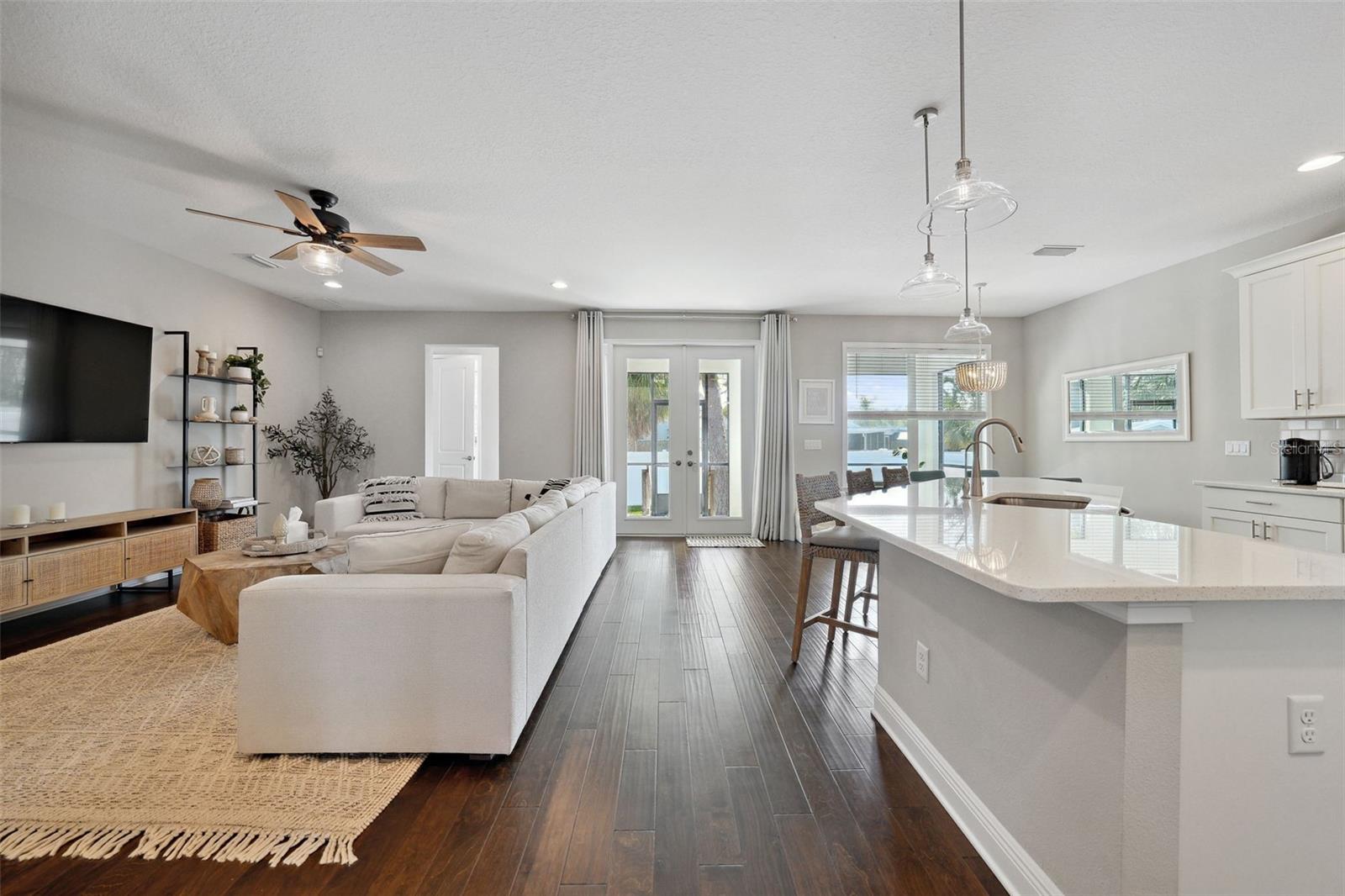 2904 W AVERILL AVE, TAMPA, FL, 33611