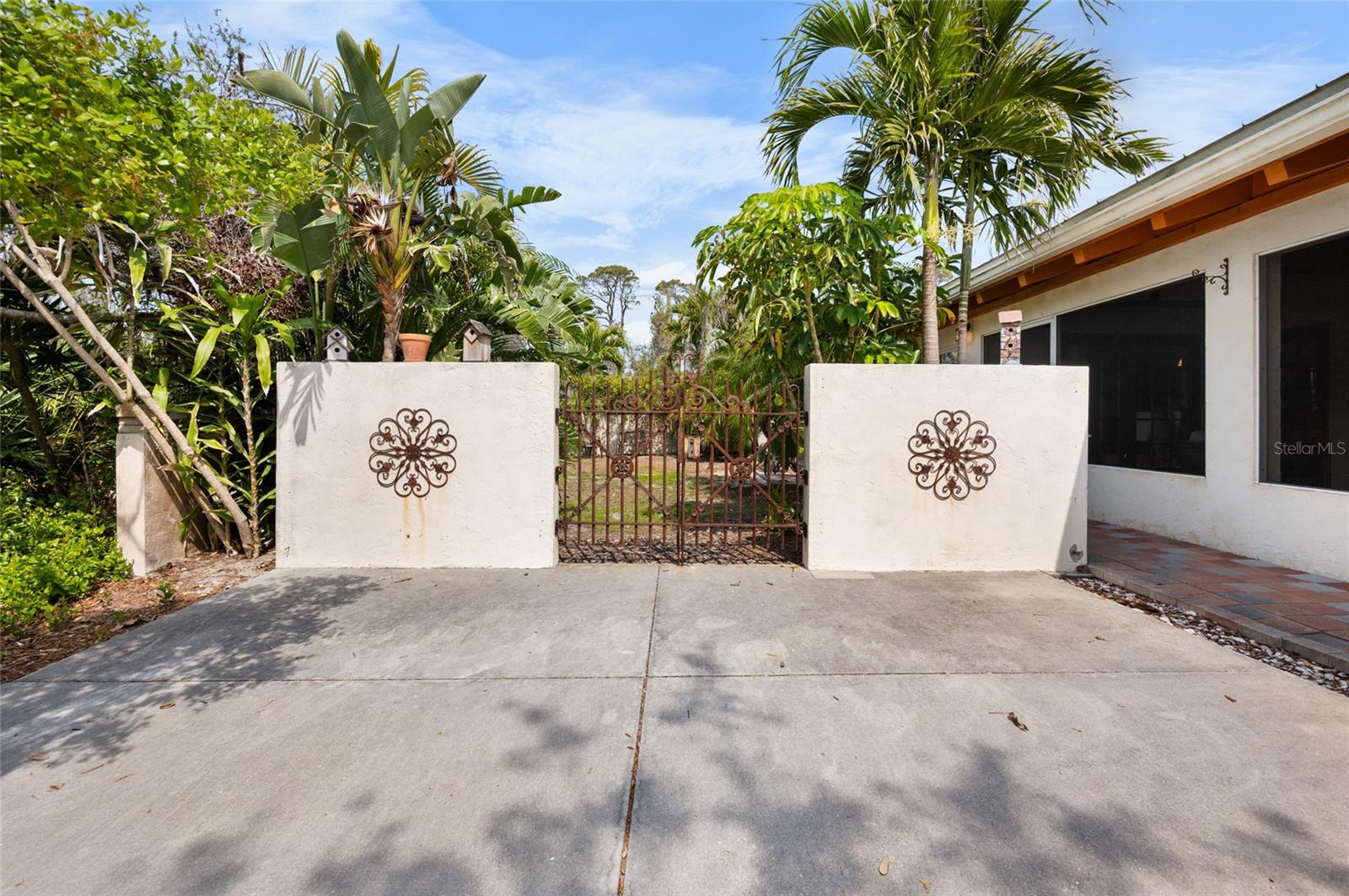 2760 LEMON AVE, ENGLEWOOD, FL, 34223