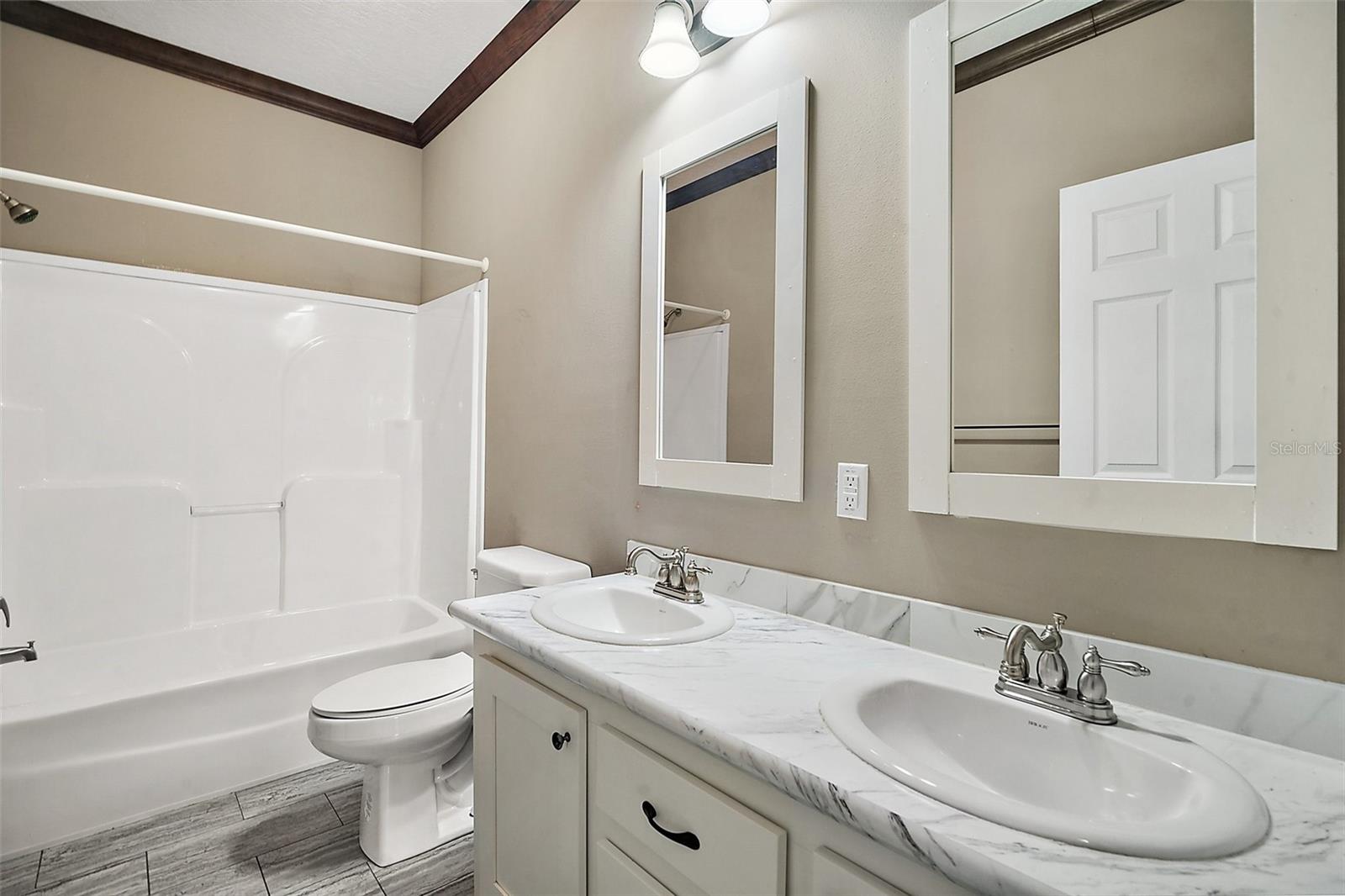 41620 COUNTY ROAD 452, LEESBURG, FL, 34788