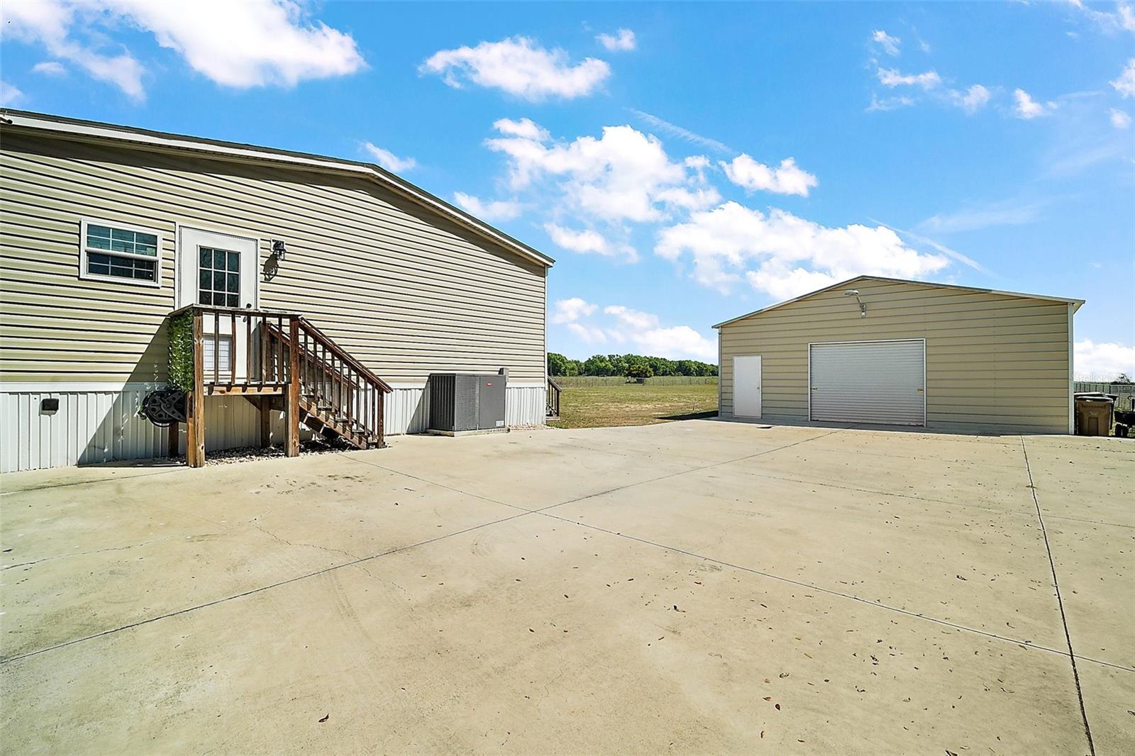 41620 COUNTY ROAD 452, LEESBURG, FL, 34788