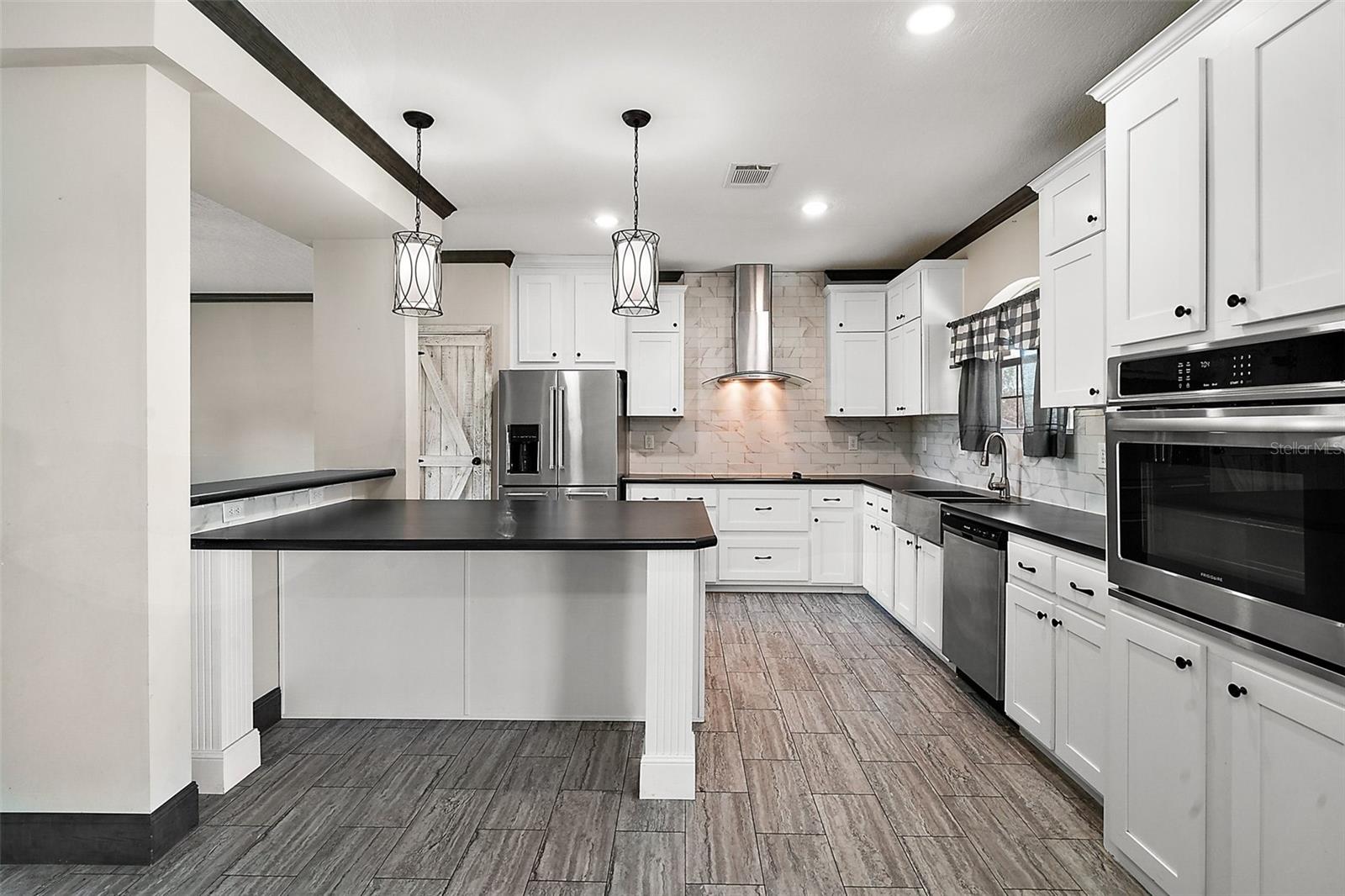 41620 COUNTY ROAD 452, LEESBURG, FL, 34788