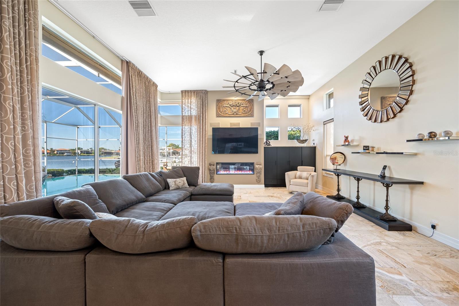 5812 MARINERS WATCH DR, TAMPA, FL, 33615