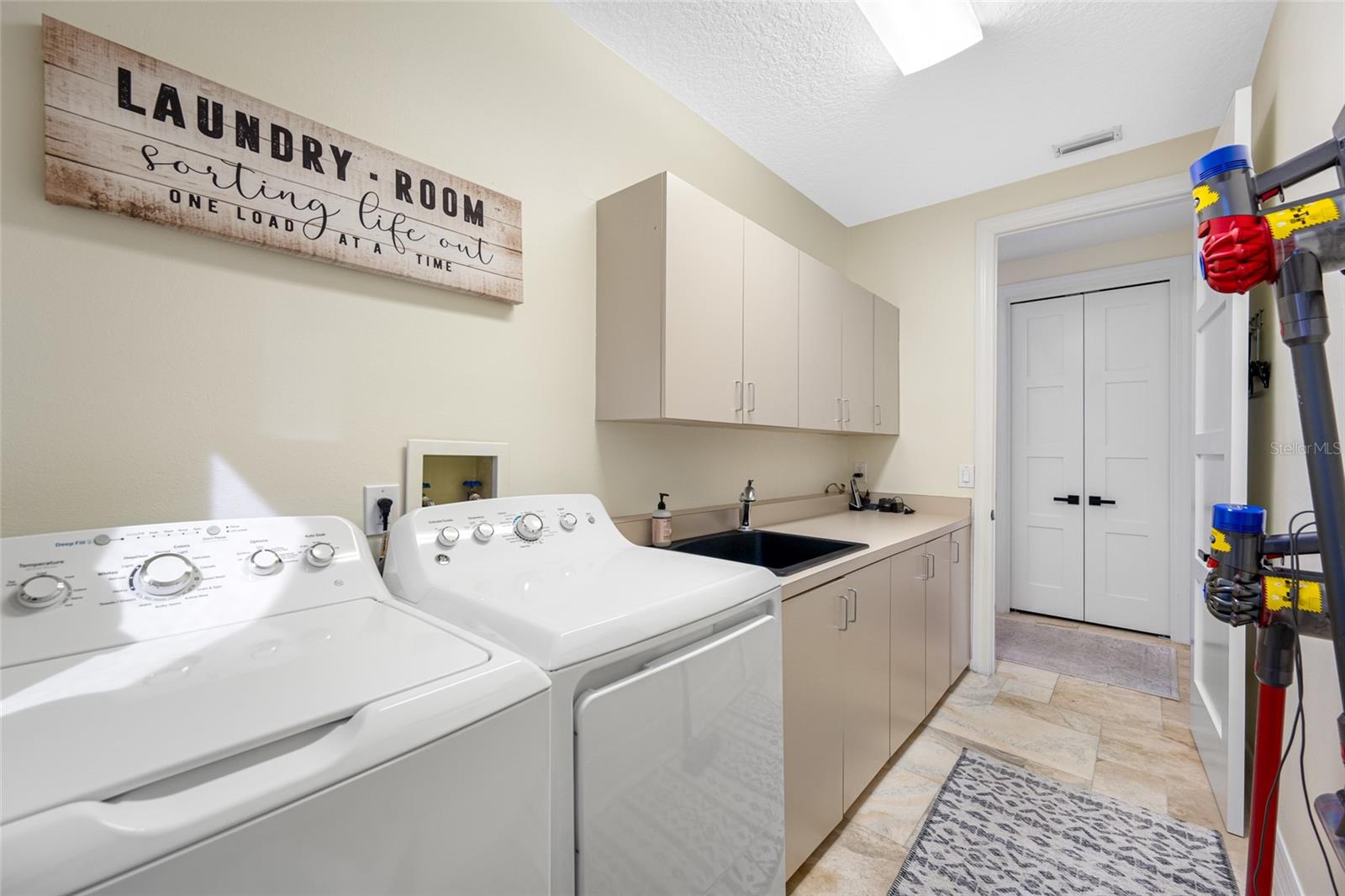 5812 MARINERS WATCH DR, TAMPA, FL, 33615