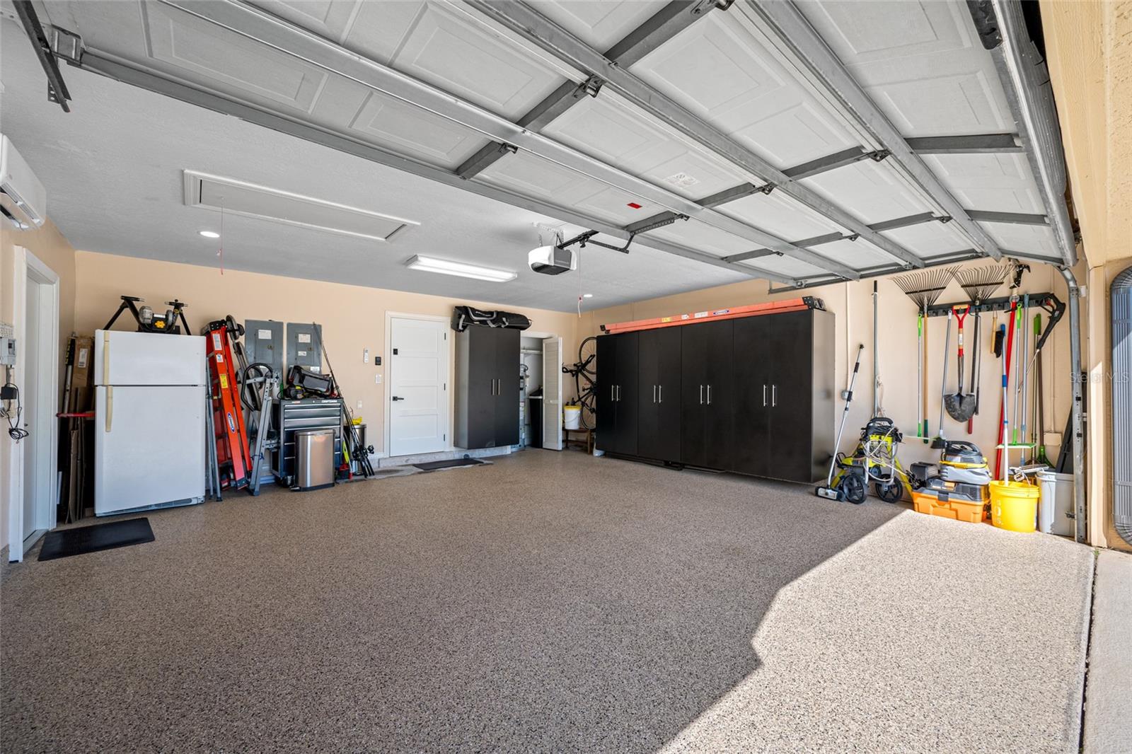 5812 MARINERS WATCH DR, TAMPA, FL, 33615